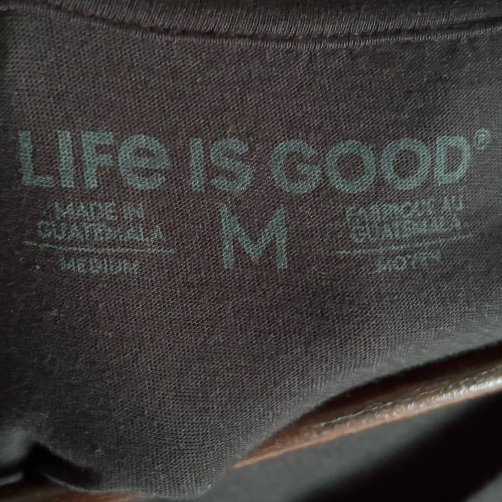 NEW Life Is Good 365 Palm Trees Black V Neck Tee Shirt Size Medium Short Sleeve - Picture 4 of 5
